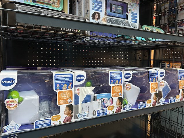 4x inhoud stelling speelgoed w.o. syma, vtech, carrera - afbeelding 3 van  26