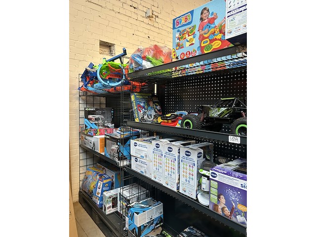 4x inhoud stelling speelgoed w.o. syma, vtech, carrera - afbeelding 21 van  26