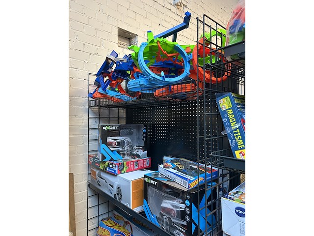 4x inhoud stelling speelgoed w.o. syma, vtech, carrera - afbeelding 25 van  26