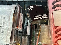4x inhoud stellingvak w.o. mode- en haaraccessoires, w.o. h&m, cider, contents - afbeelding 10 van  18
