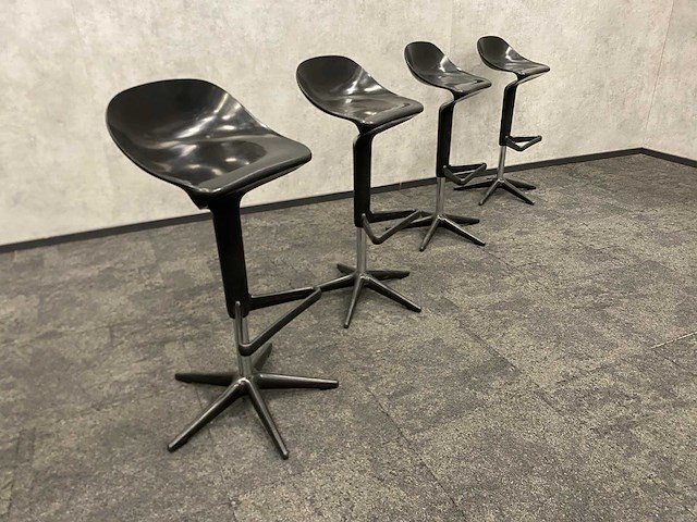 4x kartell spoon - design barkruk - afbeelding 3 van  11