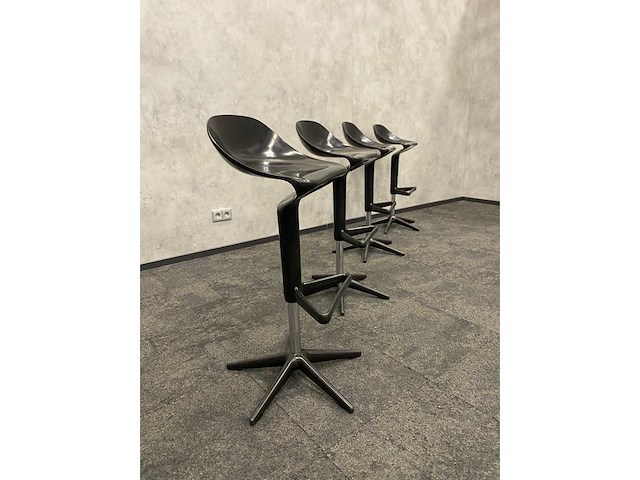 4x kartell spoon - design barkruk - afbeelding 9 van  11