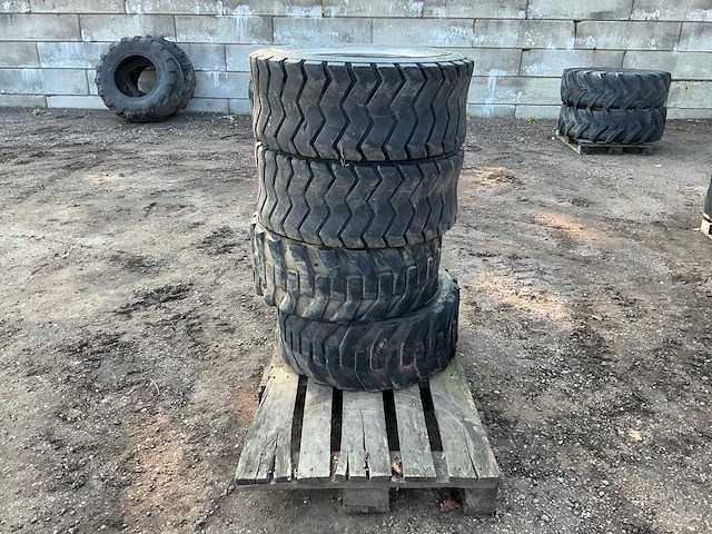 4x kende rock grip 12 r16.5 band, wiel en velg - afbeelding 3 van  8