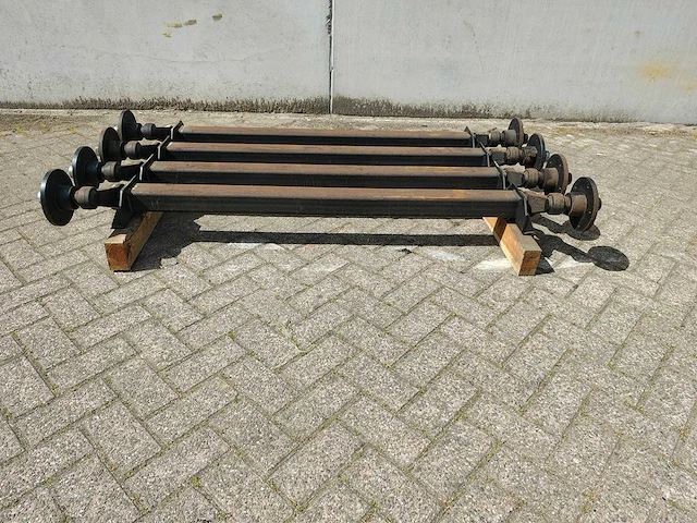 4x knott - vg13-m - aanhanger assen - afbeelding 1 van  5