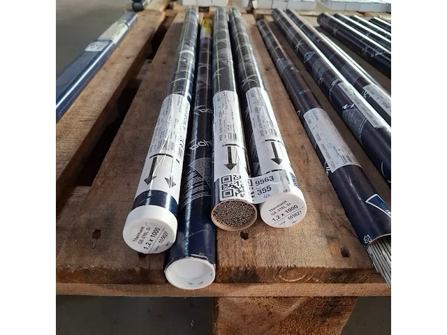 4x koker a 5 kilo laselektrode avesto, thermanit ge-316l si - afbeelding 1 van  11