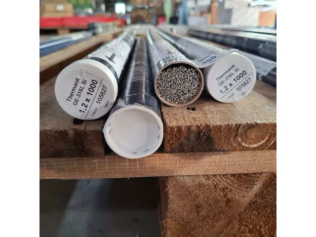 4x koker a 5 kilo laselektrode avesto, thermanit ge-316l si - afbeelding 5 van  11