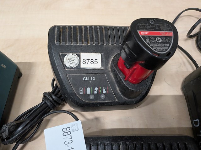 4x lader, o.a. bosch, makita - afbeelding 5 van  10