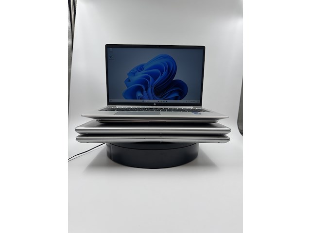 4x laptop, hp, probook 850 g9 & hp spectre pro x360 g2 & probook 450 g5 (i5/i7, windows 11 pro) , zilver, 2016-2022 - afbeelding 1 van  10