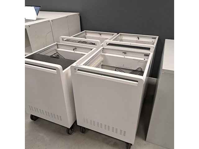 4x laptopkar - afbeelding 1 van  6
