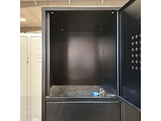 4x lockerkast, o.a. scheeres - afbeelding 3 van  6