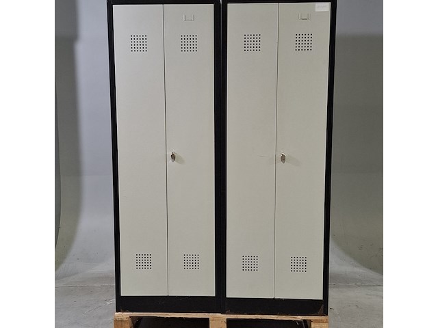 4x lockerkast - afbeelding 1 van  8