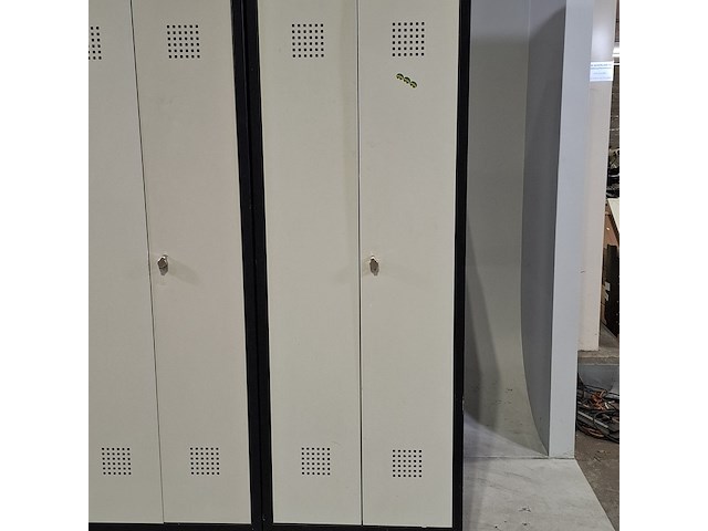 4x lockerkast - afbeelding 4 van  7