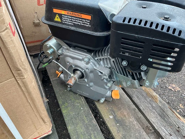 4x loncin g200fd benzinemotor ongebruikt - afbeelding 3 van  12