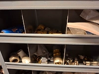 4x magazijnstelling met installatiemateriaal - afbeelding 5 van  12