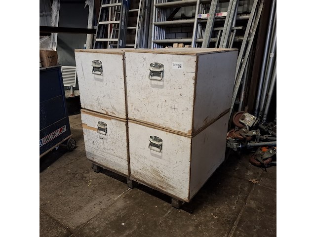 4x materiaalkist - afbeelding 1 van  5