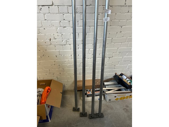 4x metalen ladingstangen met hendel- en ratelsysteem - afbeelding 2 van  7