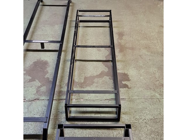 4x metalen onderstel t.b.v. kast - afbeelding 3 van  9