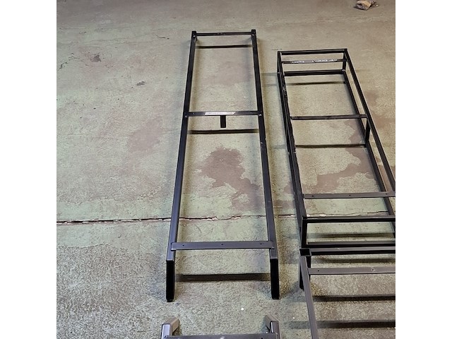 4x metalen onderstel t.b.v. kast - afbeelding 7 van  9