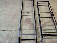 4x metalen onderstel t.b.v. kast - afbeelding 7 van  9