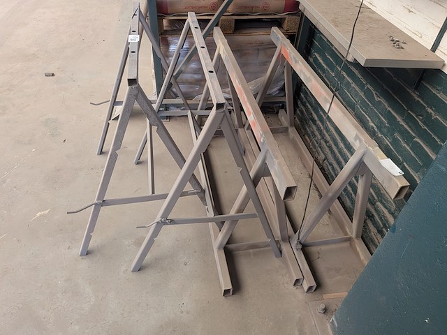 4x metalen schraag - afbeelding 3 van  5