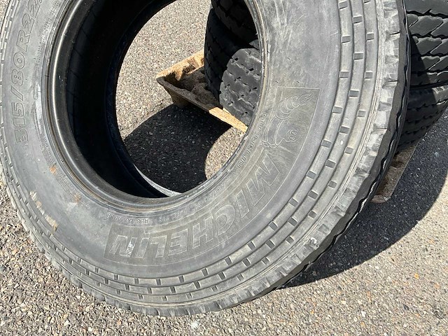 4x michelin 315/80 r22.5 xzus vrachtwagenband - afbeelding 9 van  9