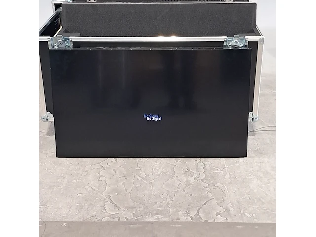 4x monitor, lg, flatron 47wv30br-b, 2011 - afbeelding 5 van  10