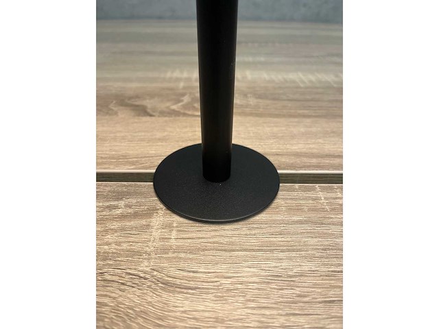 4x muuto linear mounted - design bureaulamp - ongebruikt - afbeelding 2 van  5