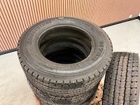 4x ongebruikt bridgestone 315/60r22.5 retread vrachtwagenband - afbeelding 7 van  7