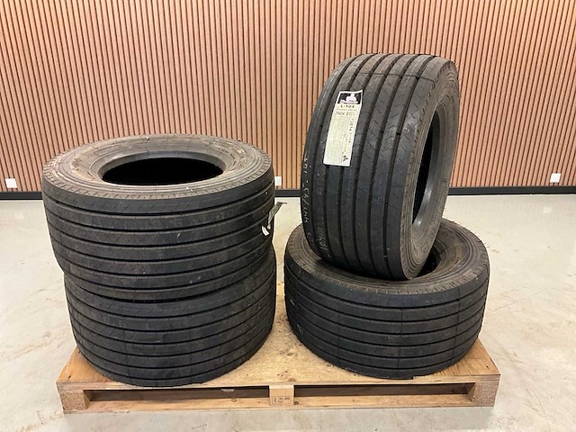 4x ongebruikt hercules 445/45r19.5 vrachtwagenband - afbeelding 1 van  6