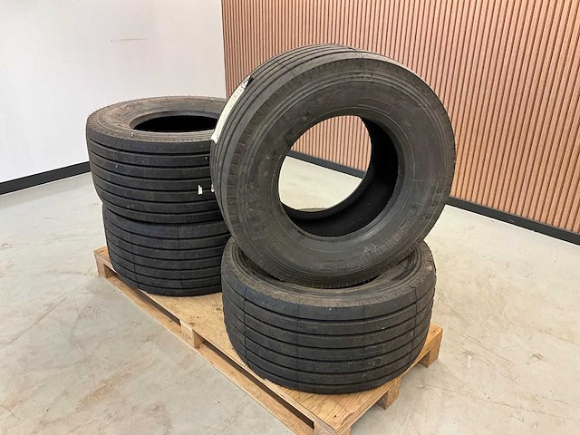 4x ongebruikt hercules 445/45r19.5 vrachtwagenband - afbeelding 2 van  6