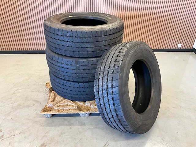 4x ongebruikt sava avant 5 315/60r22.5 retread vrachtwagenband - afbeelding 1 van  7