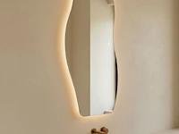 4x organische led badkamerspiegel 140×50 – anti-condens & led verlichting – 3 lichtkleuren vidi, arila - afbeelding 3 van  3
