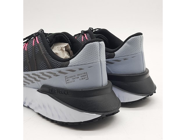 4x paar schoenen, nike, o.a. legend react 3 shield - afbeelding 6 van  10