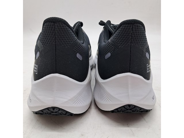 4x paar schoenen, nike, o.a. winflo 7 shield - afbeelding 7 van  20