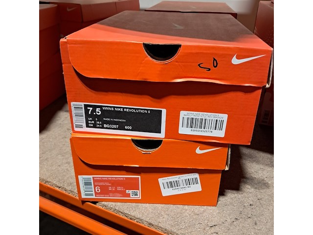 4x paar schoenen, nike, o.a. wmns revolution 5 - afbeelding 22 van  22