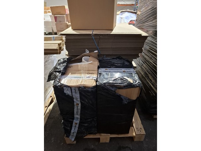 4x pallet diverse verpakkingsdozen diverse modellen - afbeelding 3 van  12