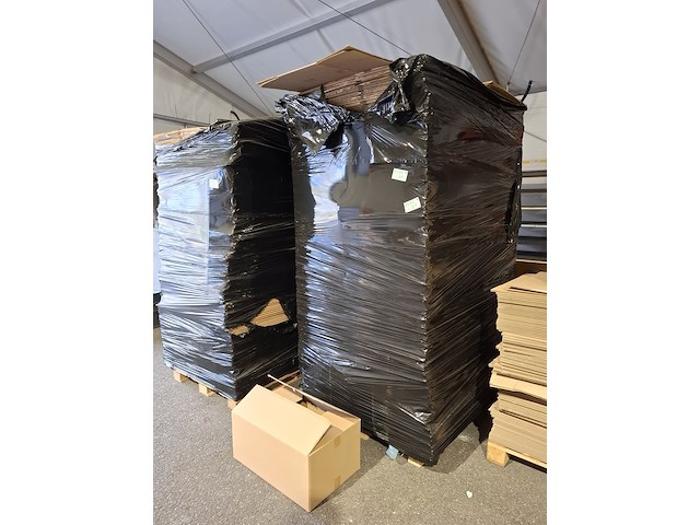 4x pallet diverse verpakkingsdozen diverse modellen - afbeelding 11 van  12