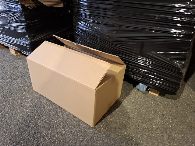 4x pallet diverse verpakkingsdozen diverse modellen - afbeelding 12 van  12