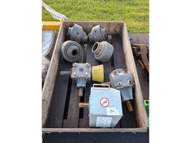 4x pallet met o.a. k80 koppeling - afbeelding 17 van  19