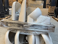 4x pallet sanitair w.o. wasbakken en urinoirs - afbeelding 1 van  11
