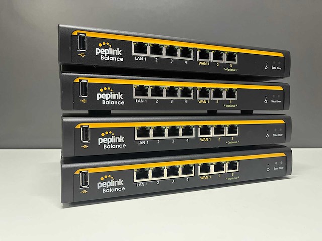 4x peplink balance - switch - afbeelding 1 van  4