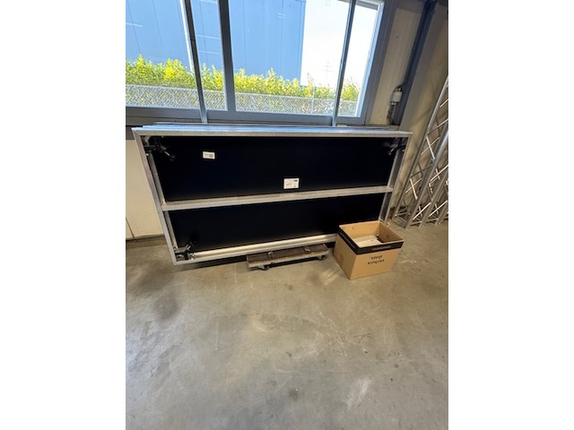 4x podiumdeel showtec, spider dex, met poten - afbeelding 1 van  6