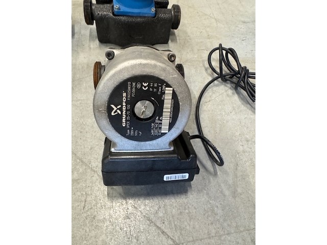 4x pomp - afbeelding 5 van  5