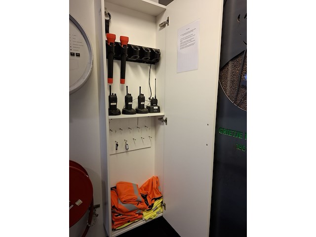 4x portofoon met 2x zaklamp led - afbeelding 1 van  8