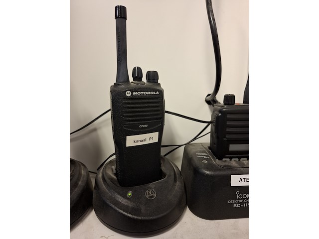 4x portofoon met 2x zaklamp led - afbeelding 5 van  8