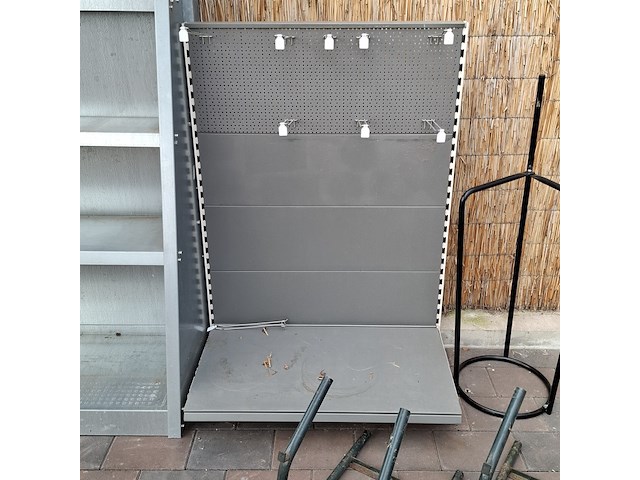 4x presentatiemeubel en 1x stelling - afbeelding 5 van  7