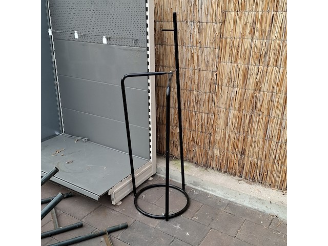 4x presentatiemeubel en 1x stelling - afbeelding 7 van  7