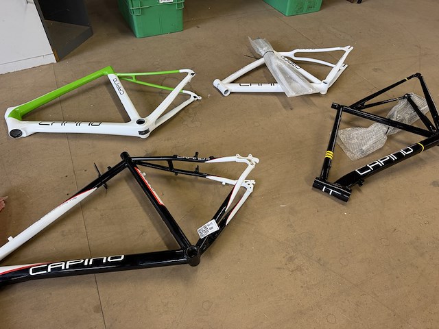 4x racefiets frame - afbeelding 3 van  11