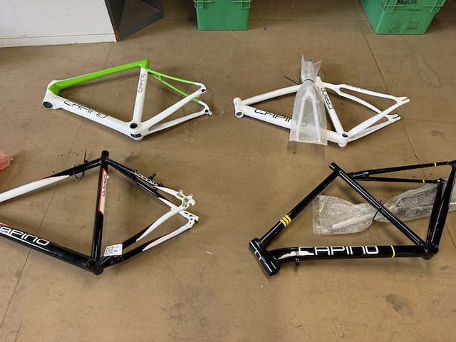 4x racefiets frame - afbeelding 1 van  11