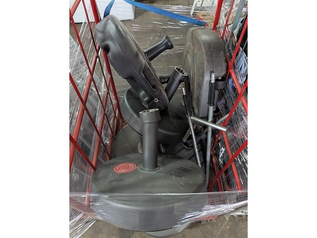 4x rolcontainer gevuld met reclamemateriaal - afbeelding 6 van  11